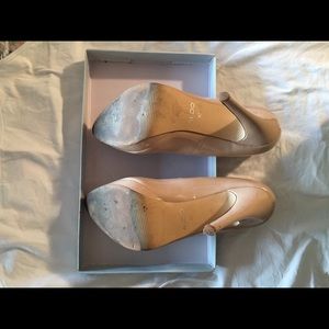 Aldo patent beige heels size 8.5